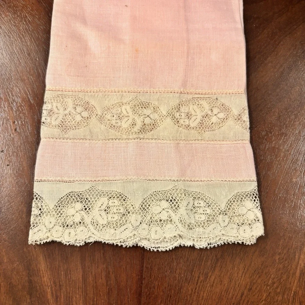 Vintage Fingertip Towels Set of 3 Linen Lace Trim Pink Peach Orange Guest Towels